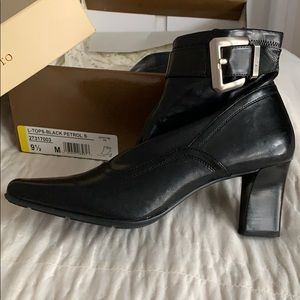 FRANCO SARTO black leather stacked heel ankle boot